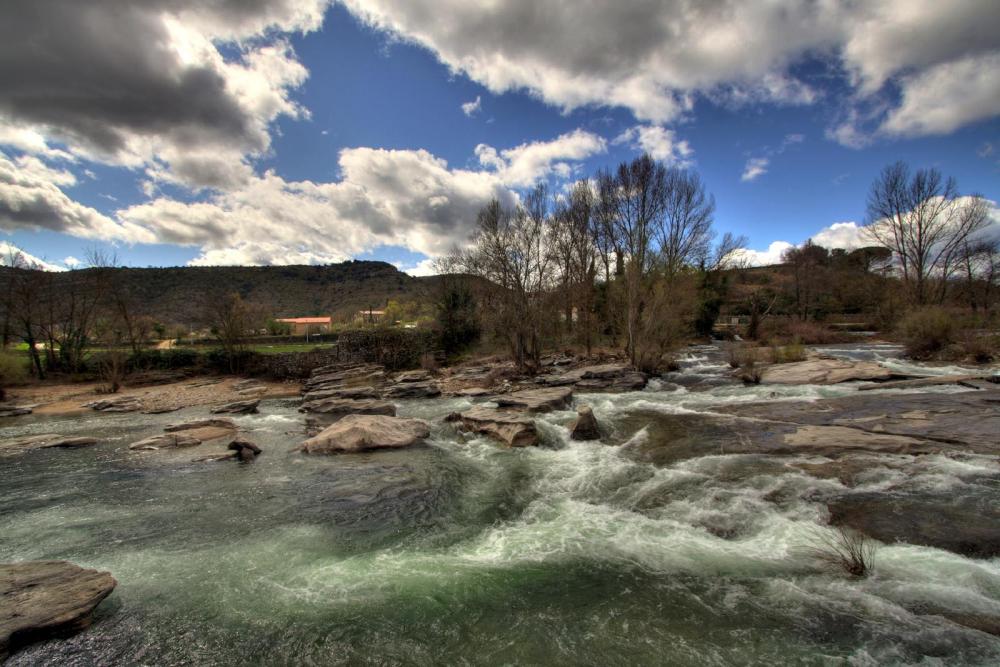 Beaume_IMG_1858_59_60_tonemapped.jpg